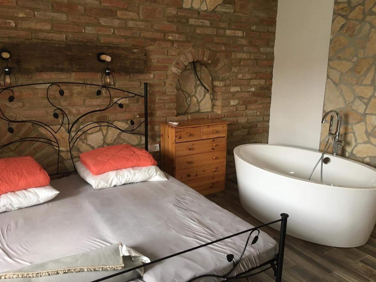 Cuki Apartmanok Dombóvár Dış mekan fotoğraf